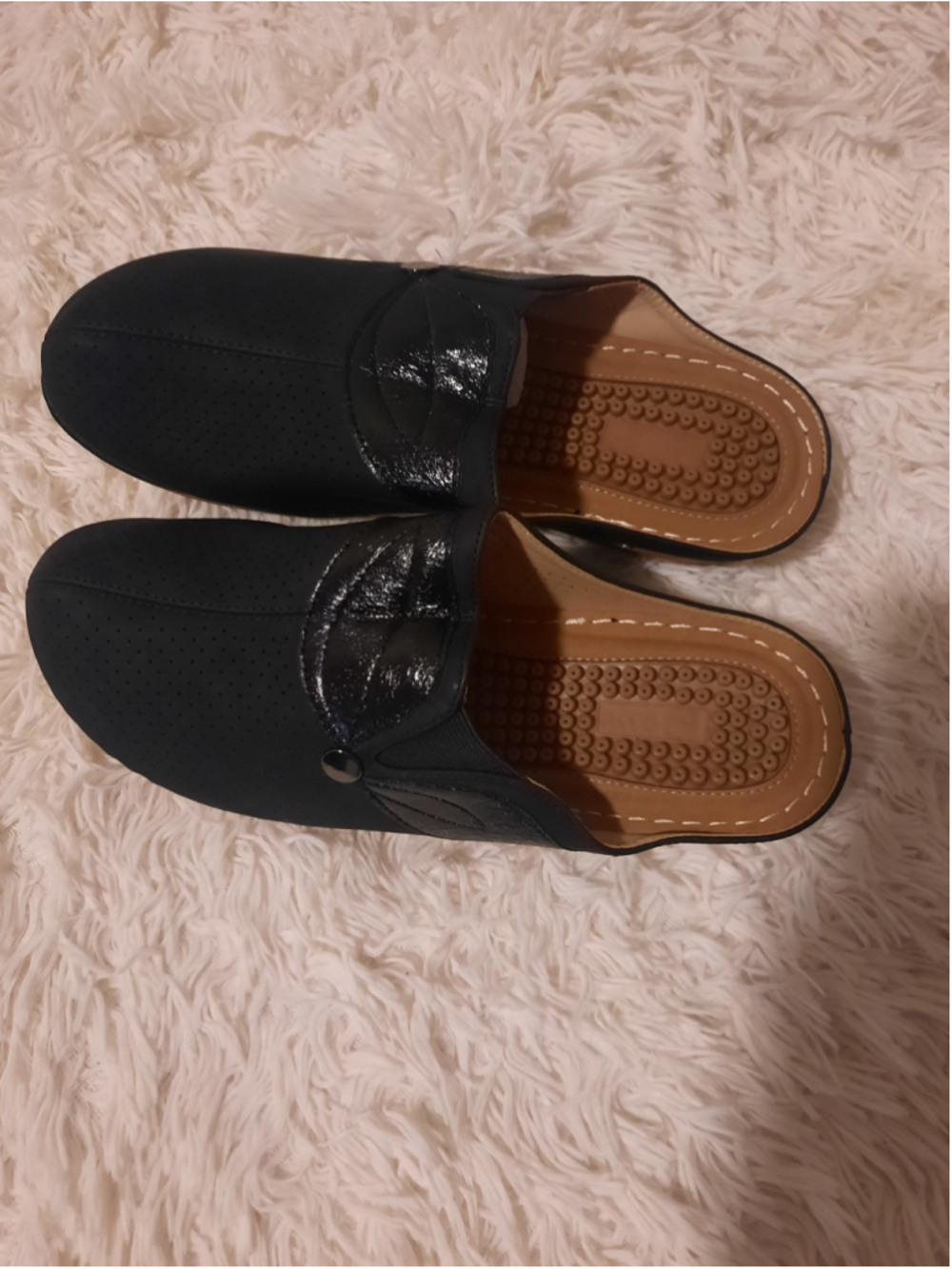 Women's Unbranded Black & Brown Perforated Mules & Clogs, Size 10